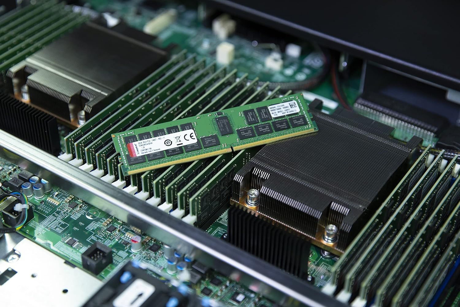 Модуль памяти Kingston Server Premier DDR4 32GB— фото №2