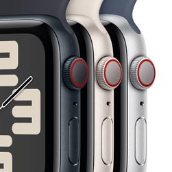 Apple Watch SE 2023 GPS  (корпус - темная ночь, 40mm ремешок Sport Band темная ночь, размер M/L)— фото №2